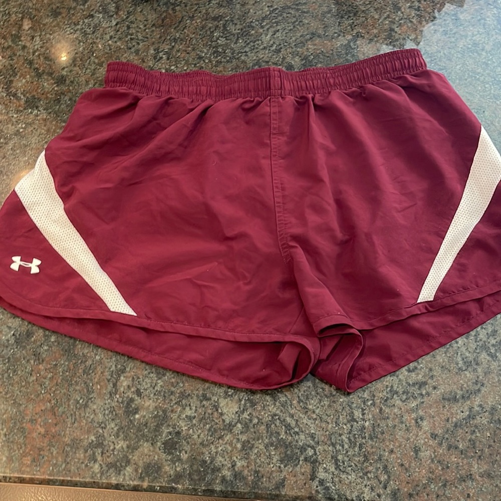 Under Armour burgundy athletic shorts Size: SMALL